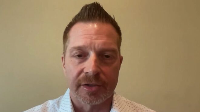 Bocsánatot kért a világszintű reptéri, banki és médiakáoszt okozó cég vezetője