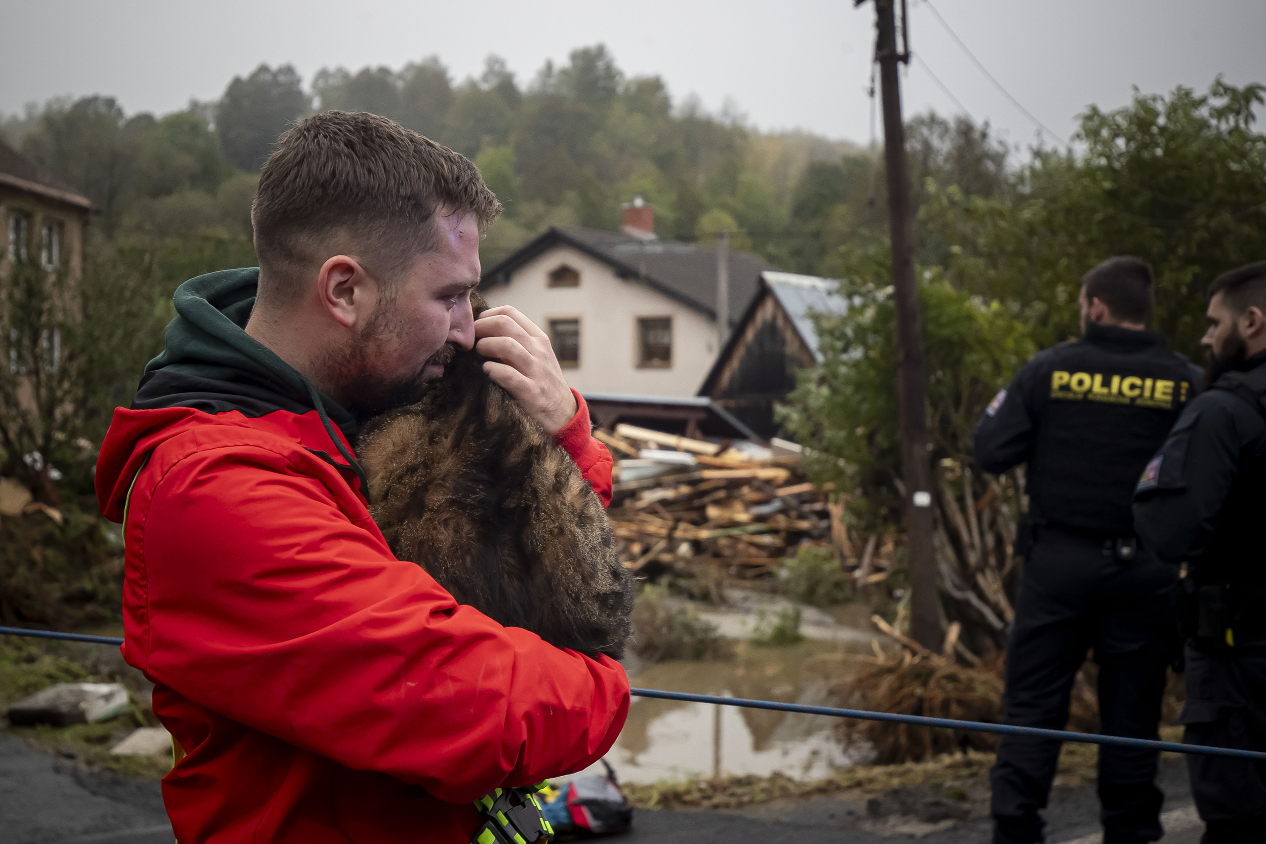 Kimentett háziállatok a cseh áradásokban