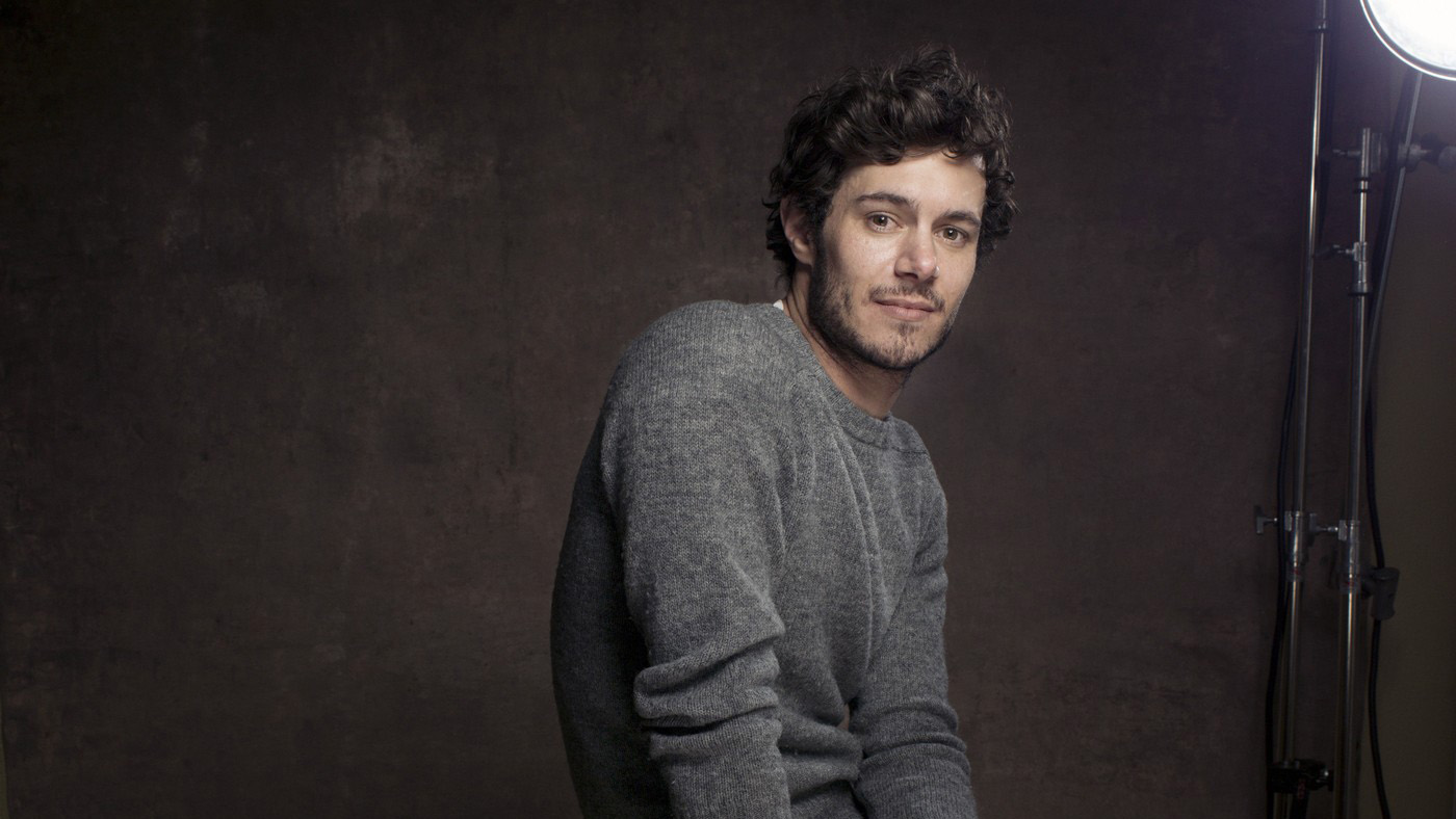 Adam Brody portré 2013-ból