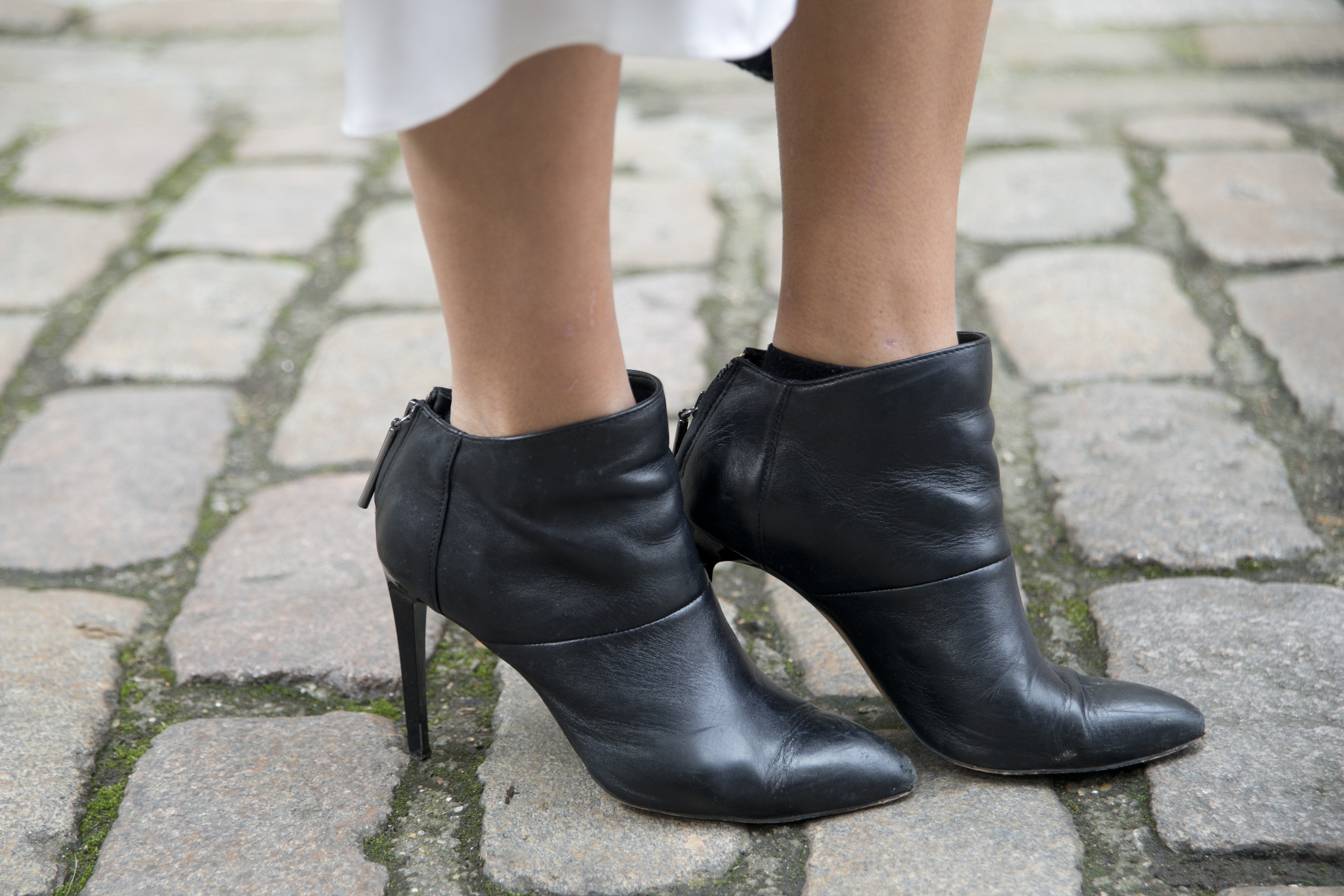 Tűsarkú bokacsizma