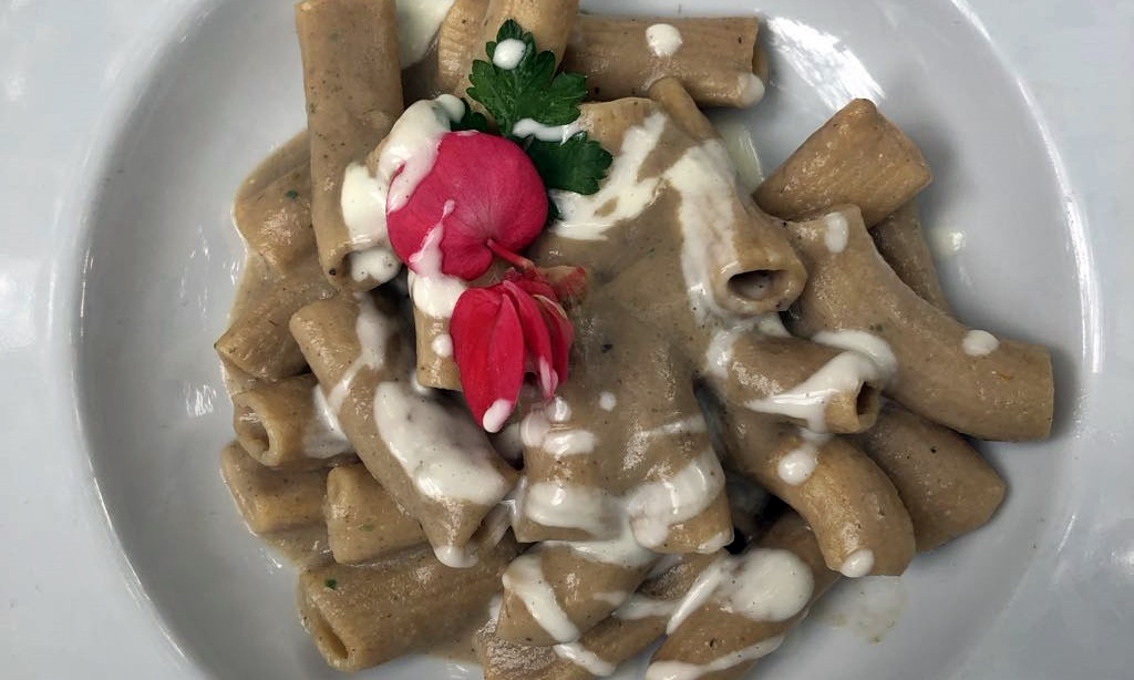 Gombamártás, tészta