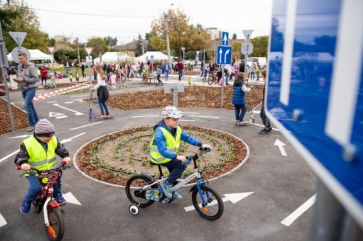 Látogass el a 18. kerületbe, imádni fogja gyermeked a KRESZ-pályát