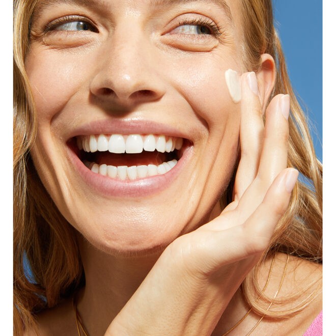 Fényvédő a bőrápolási, rutinban (Fotó: NIVEA)