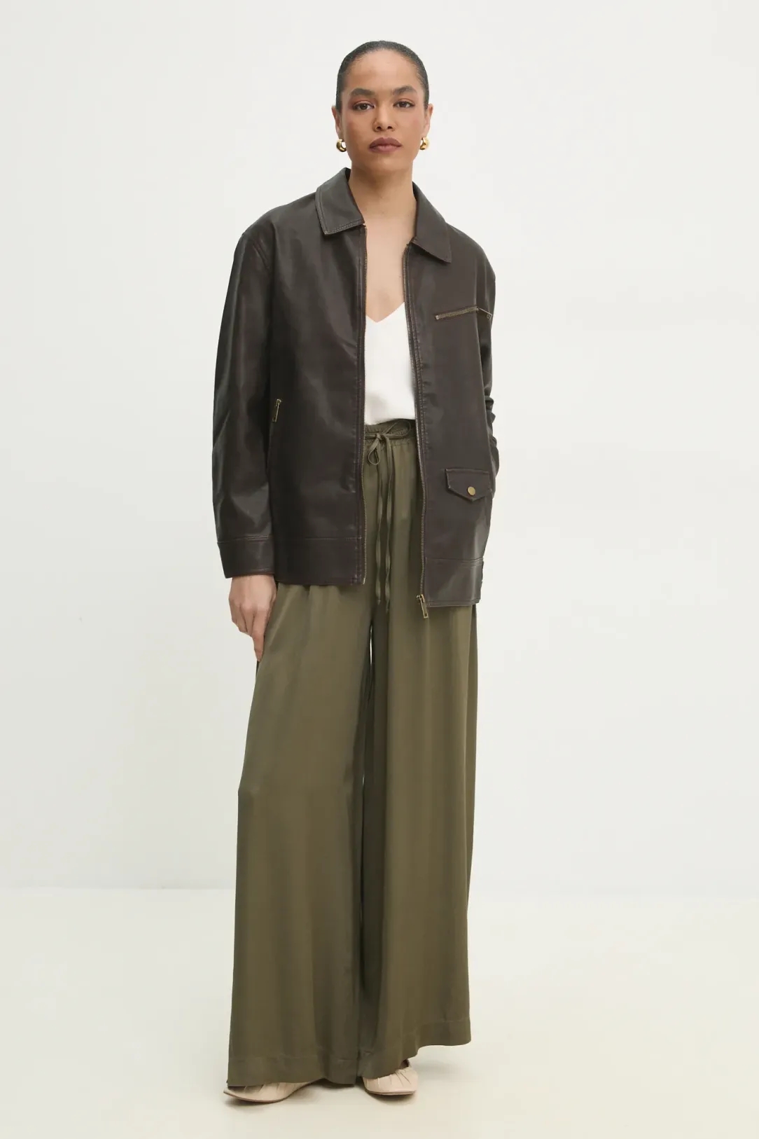 Minimalista bőrdzseki