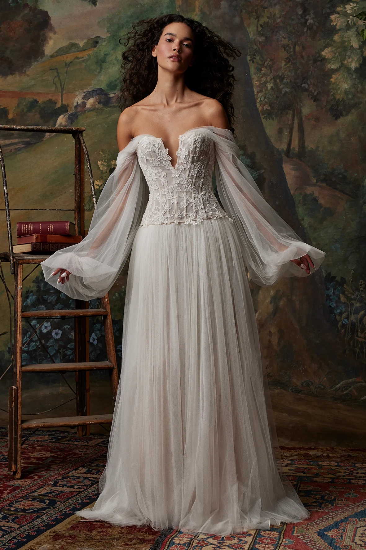 Tüllszoknyás menyasszonyi ruha