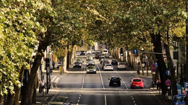 Új kötelező tartozék kell az autókba, ha nincs, büntetnek miatta