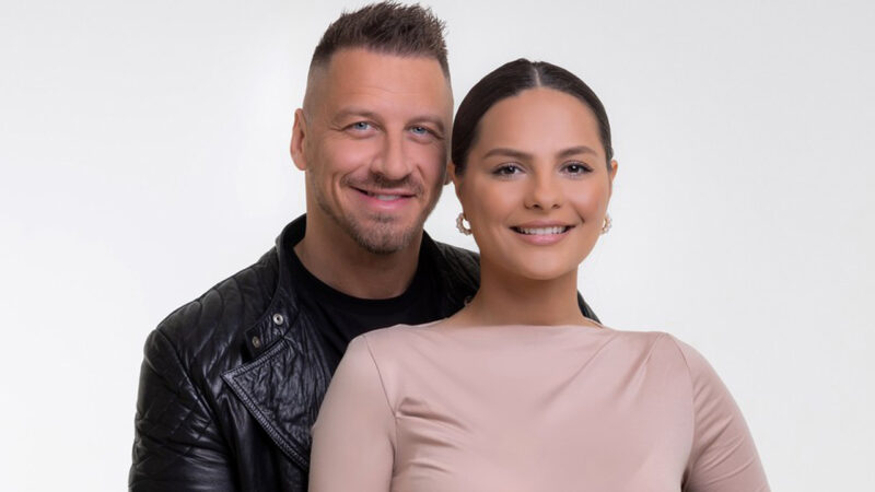 Vastag Csaba és felesége, fotó: Sajtóklub