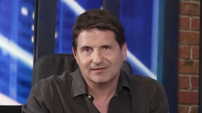 „Ez egy bunkó!” - Hajdú Pétert stábjával együtt dobta ki egy világsztár