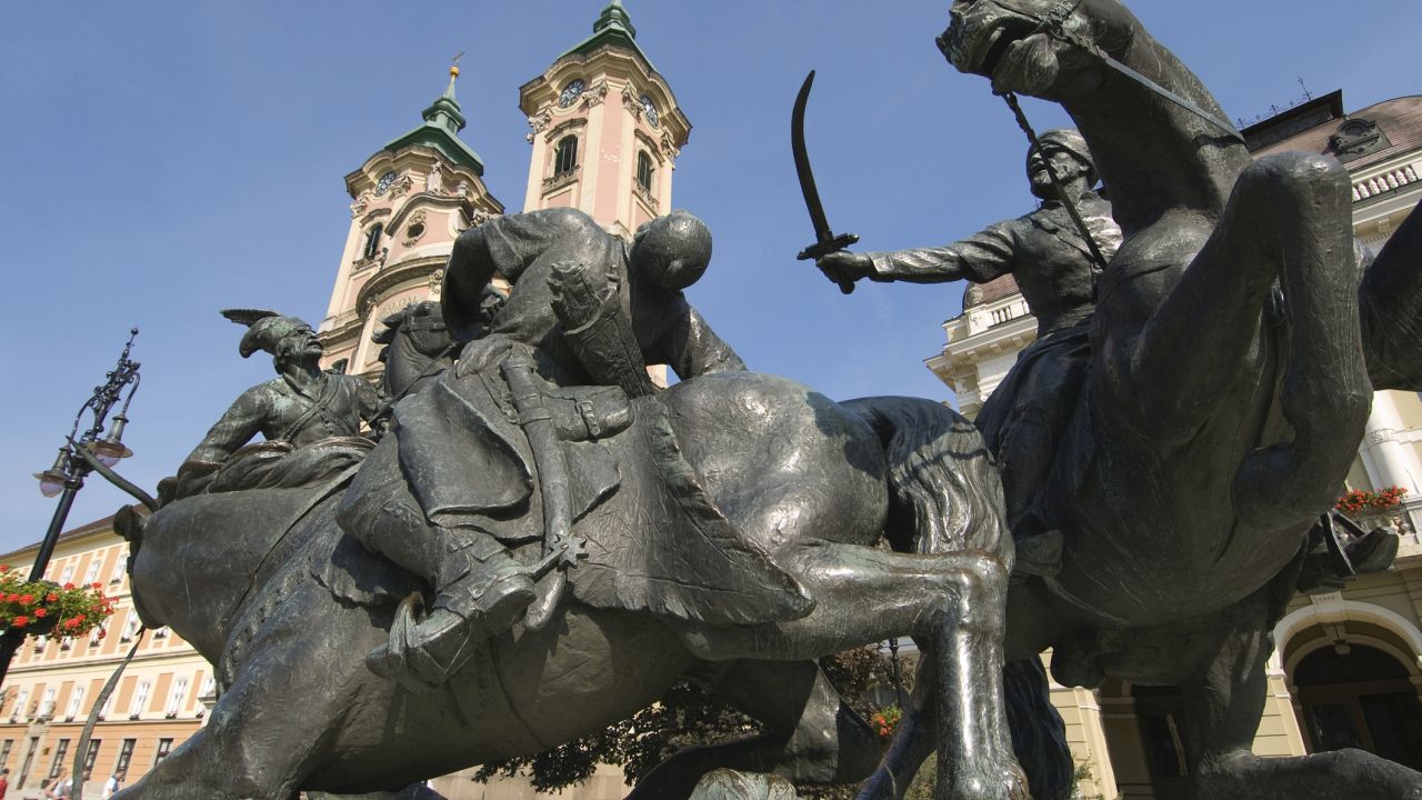 Dobó István szobra Egerben