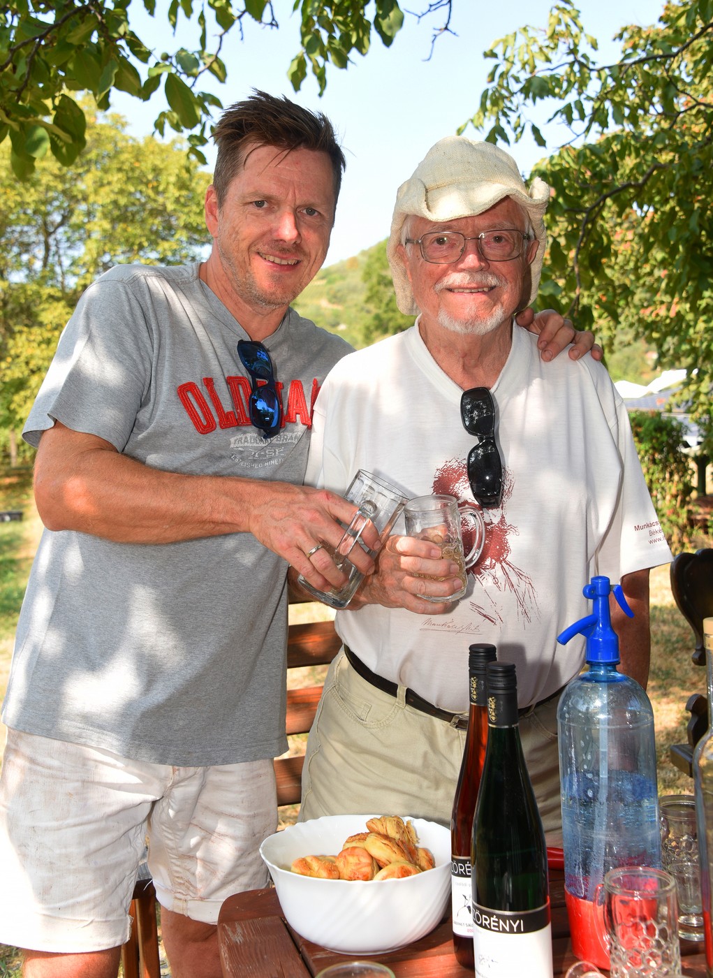 szörényi levente a fiával