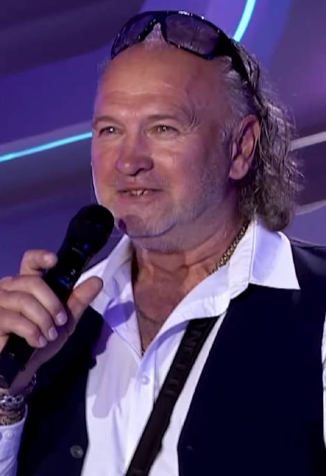 bikicsunáj szarka lászló