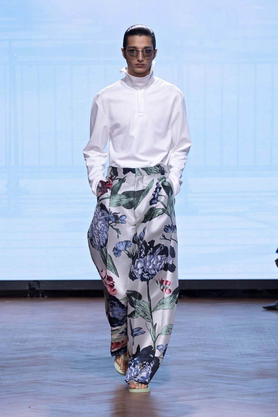 Kent&Curwen 2026 tavaszi-nyári divatbemutató egyik modellje