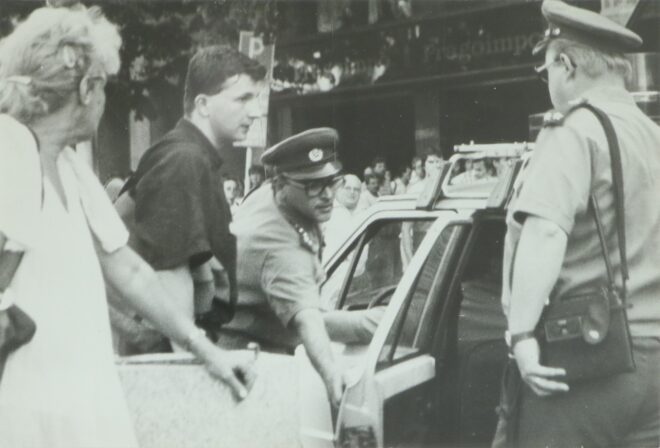 Történelmi pillanatok: Deutsch Tamás letartóztatásáról kerültek elő képek