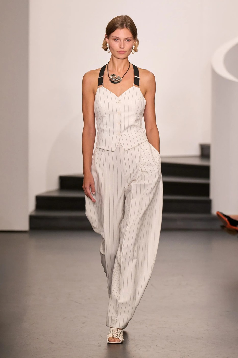 Ralph Lauren 2026 tavaszi-nyári divatbemutató egyik modellje