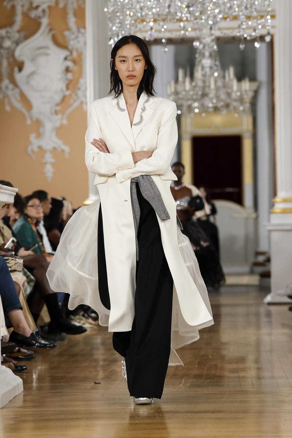 Simone Rocha2026 tavaszi-nyári divatbemutató egyik modellje