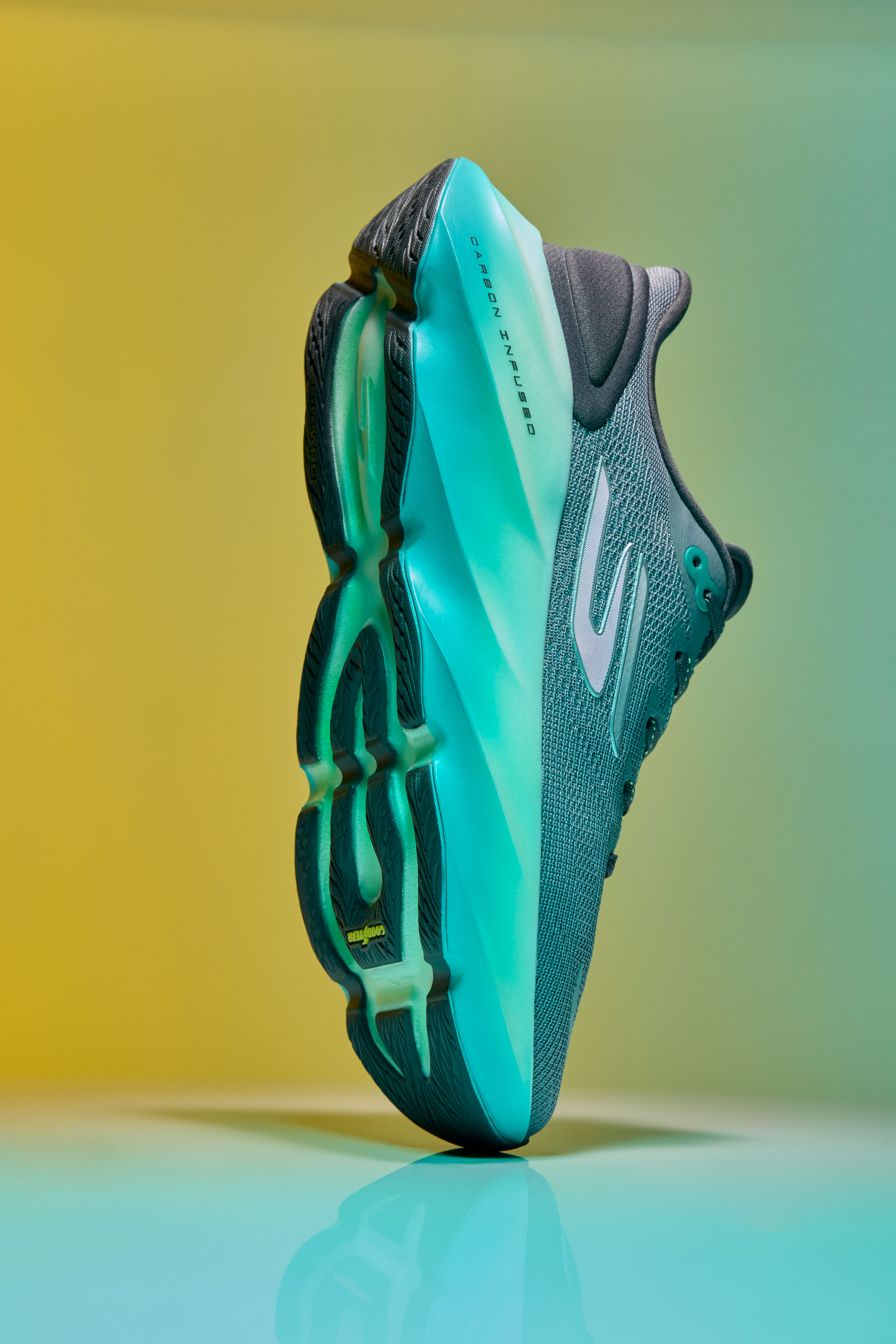 A légies futás közben szárnyalni: itt az új Skechers AERO sorozat!