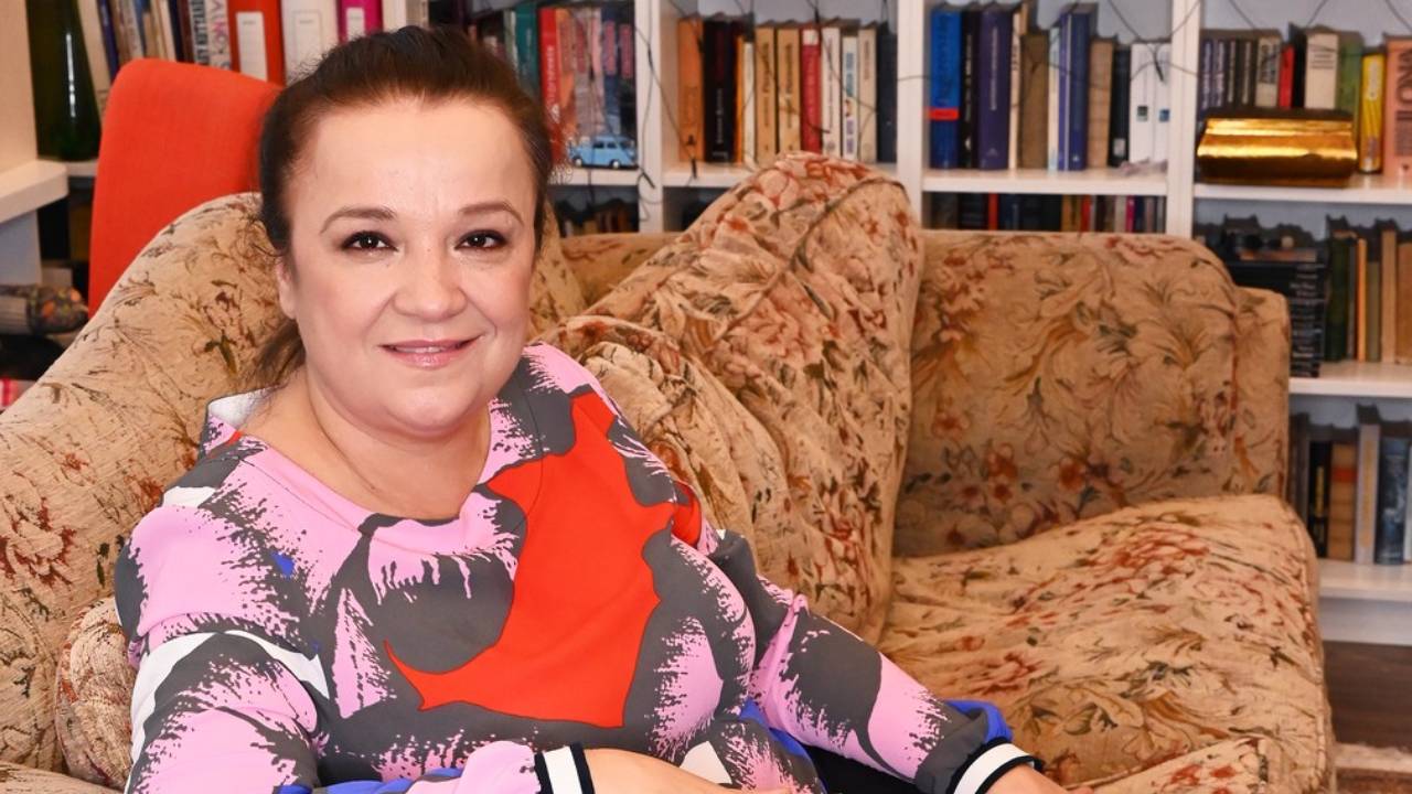 Káromkodva üvöltözött a reptéren Náray Erika