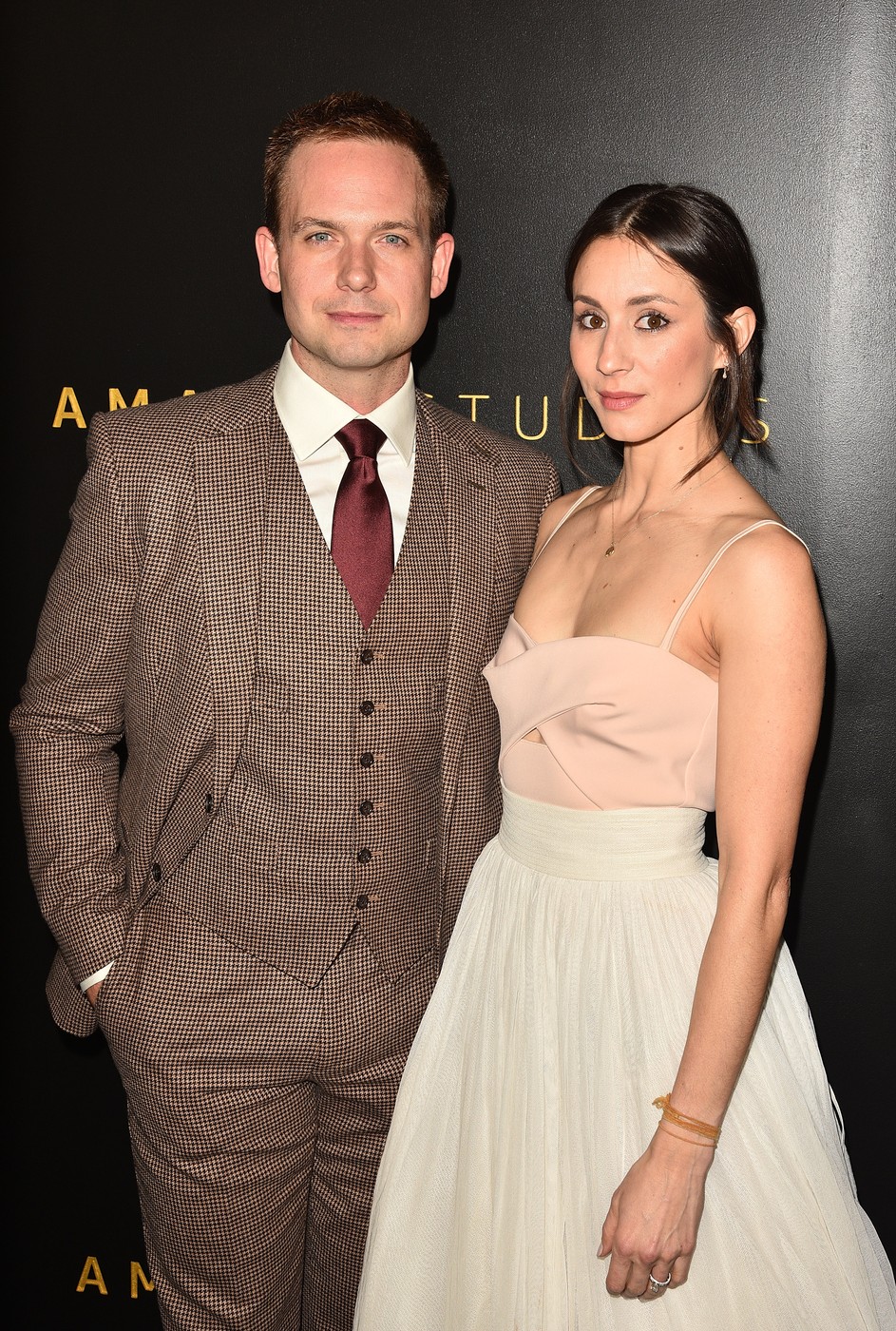Patrick J. Adams és Troian Bellisario