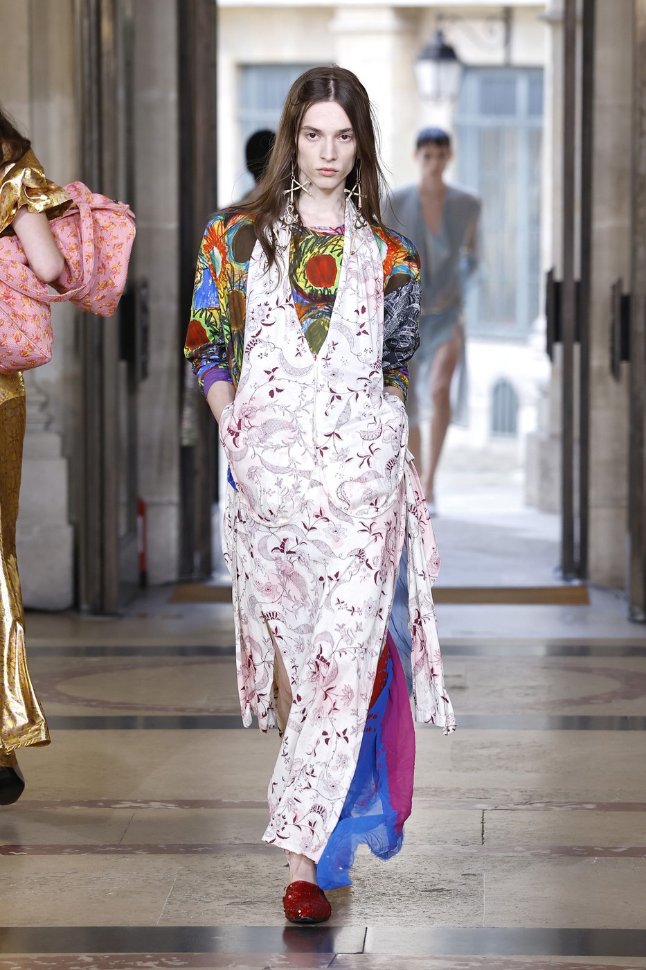 Vivienne Westwood 2026 tavaszi-nyári divatbemutató egyik modellje a kifutón