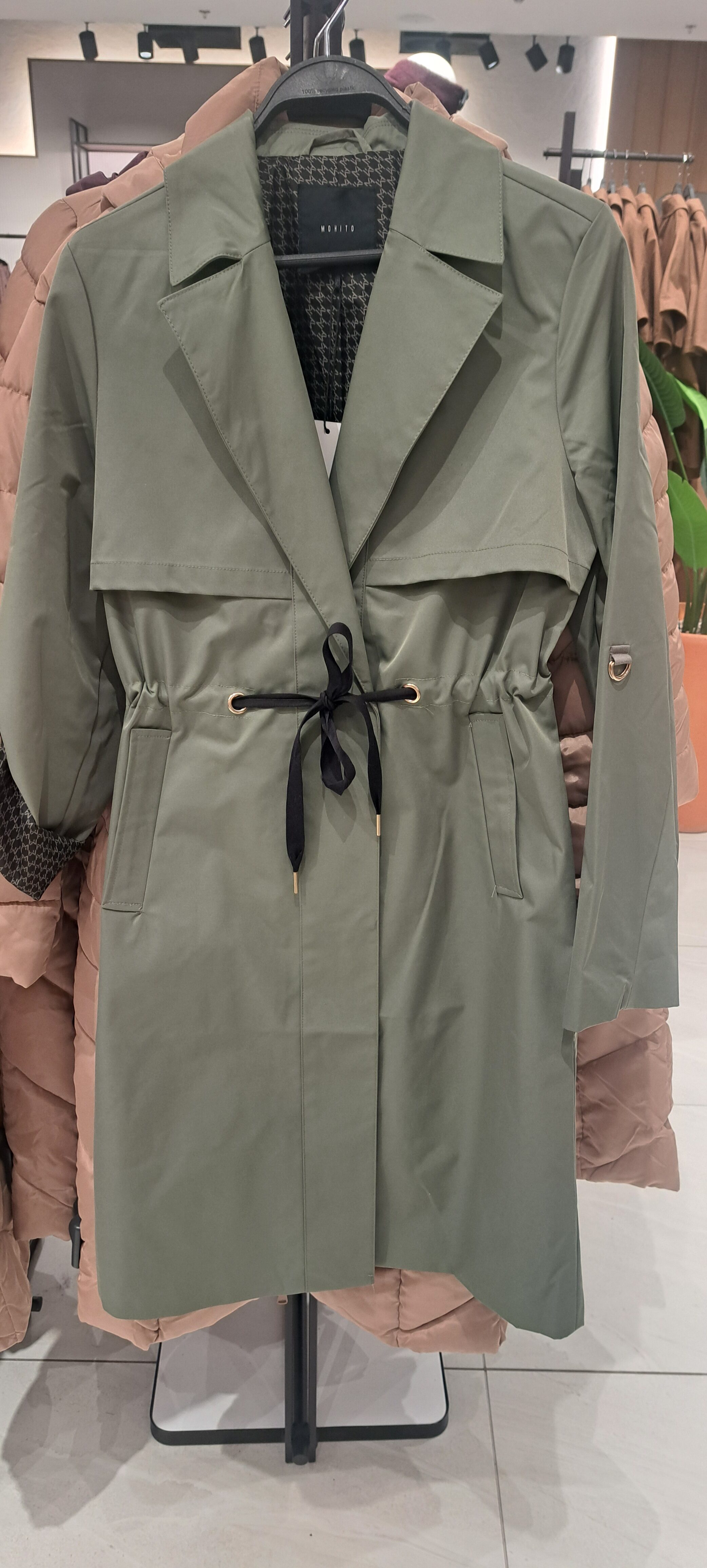 Olajzöld ballonkabát