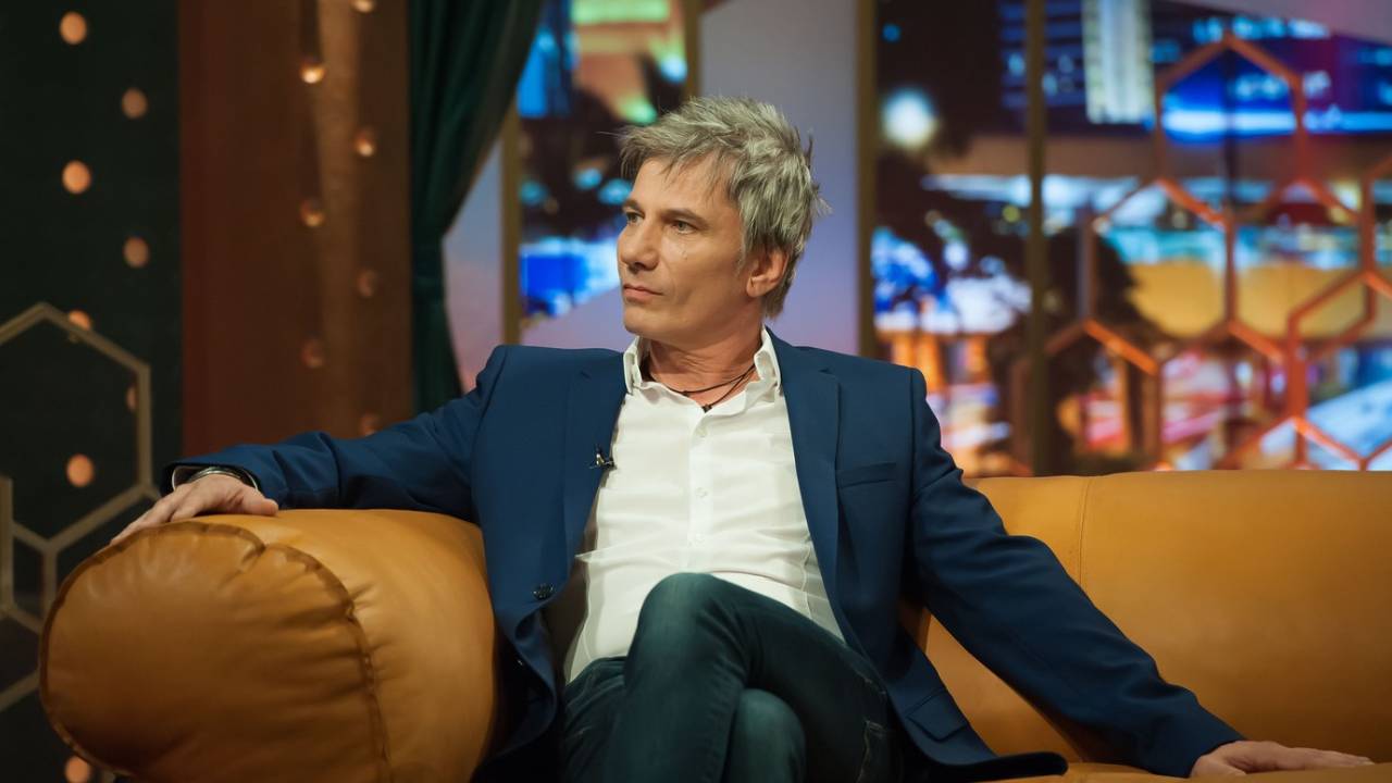 Bochkor Gábor orvos segítségét kérte, hogy le tudjon szokni a cigiről