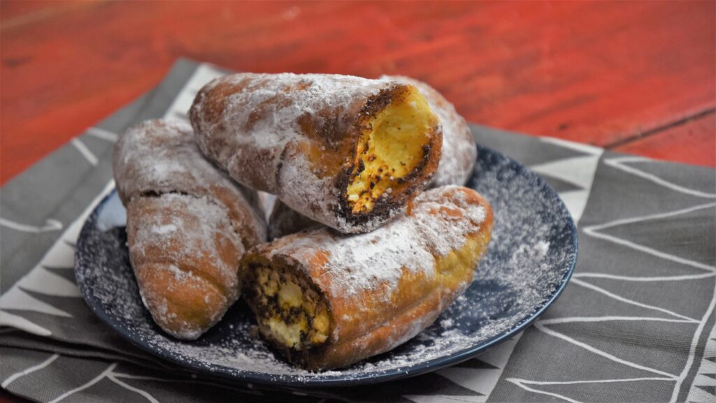 Túrós töltött kifli