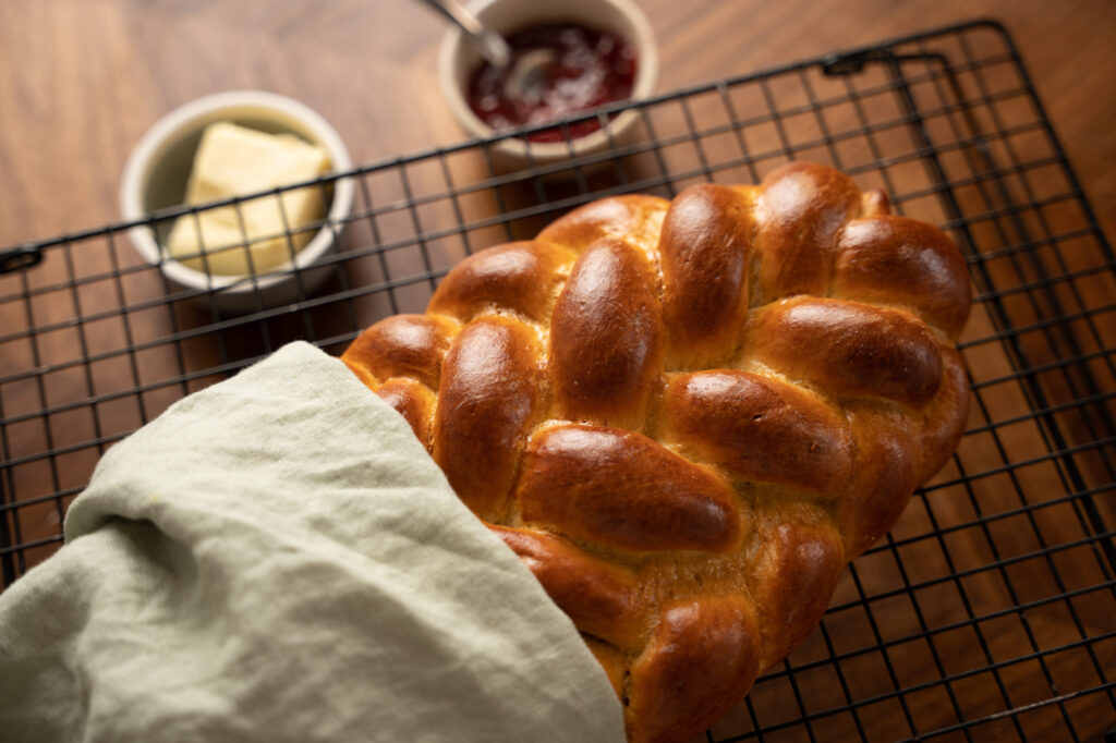 Fonott kalács mazsolával