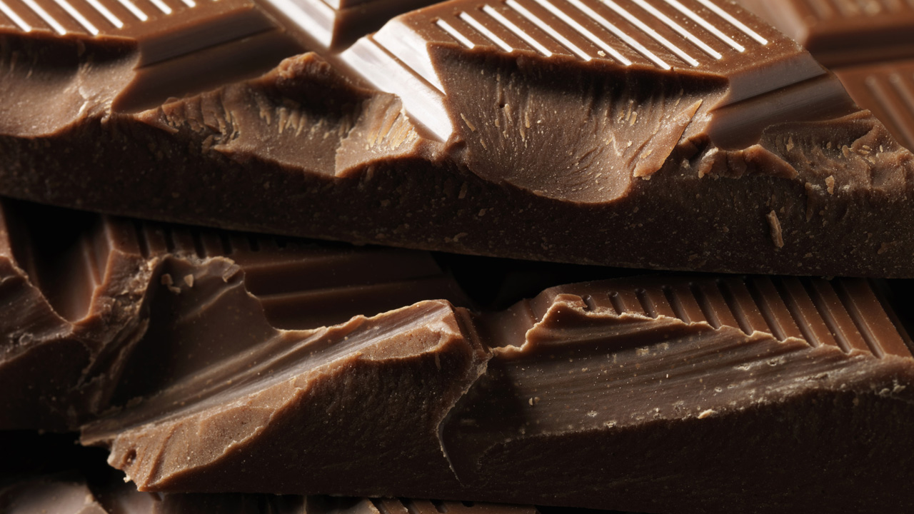 Ha vettél ilyen csokit, nehogy megedd! Műanyagdarabok lehetnek benne