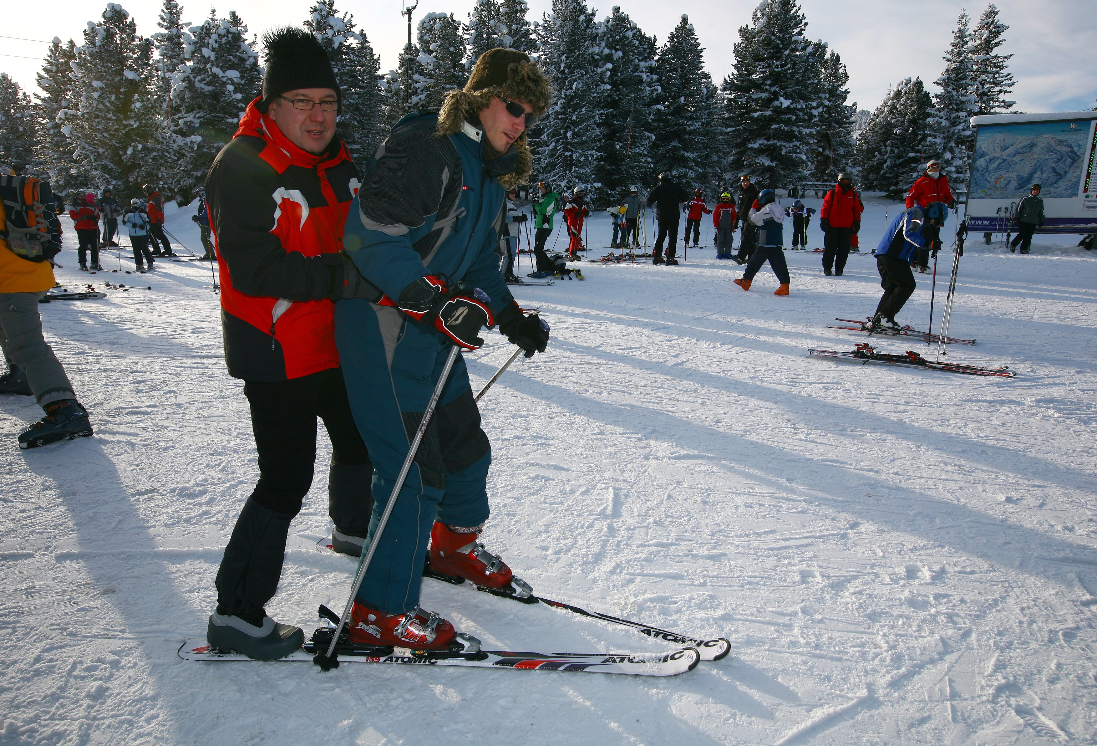 Dömsödi Gábor síel