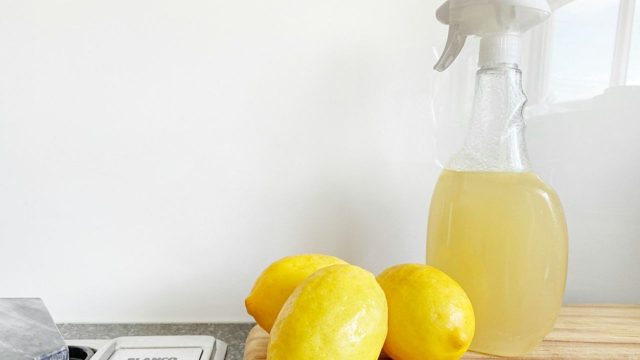 Ezért érdemes novemberben ecetet önteni a lefolyóba