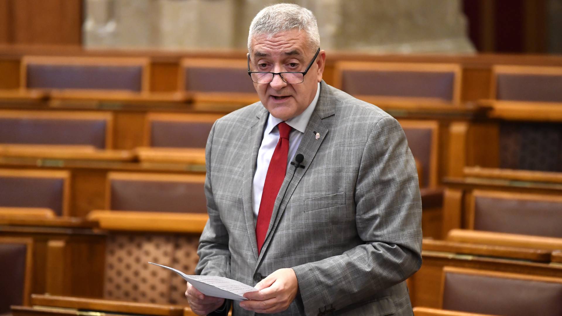 Kiderült, hány kettős állampolgártól vonta meg a kormány a magyar állampolgárságot az új törvény alapján