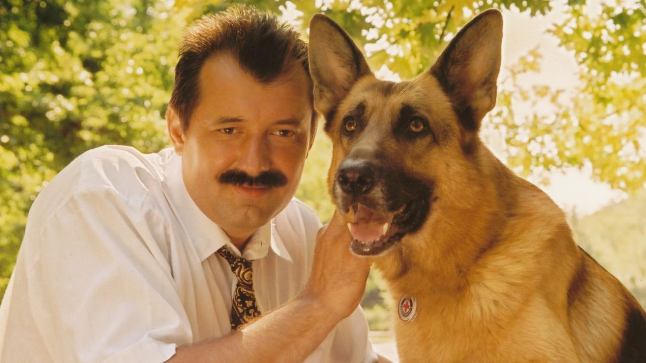 Meghalt Mancs kutya gazdája, Lehoczki László