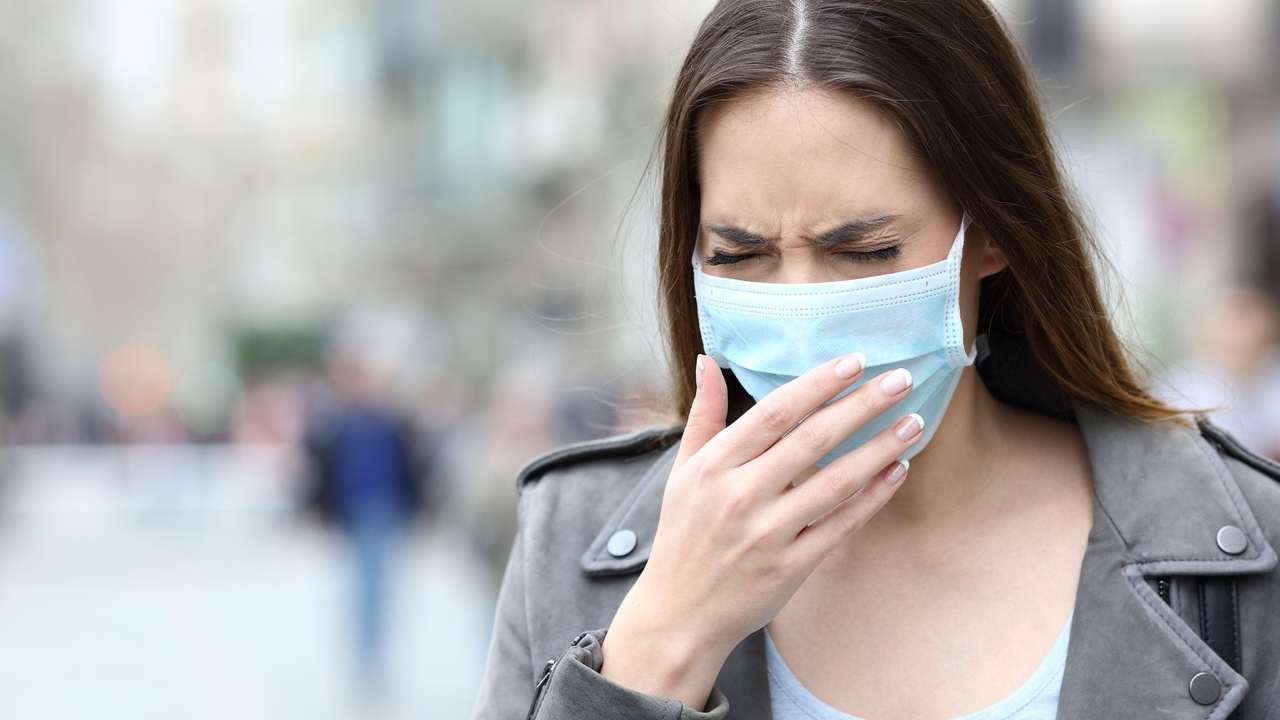 December 1-től újra kötelező a maszk egy vidéki kórházban