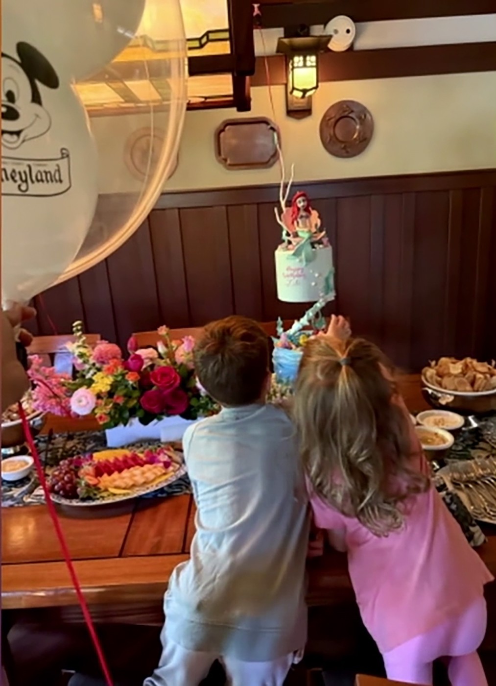 Lilibet hercegnő és Archie herceg