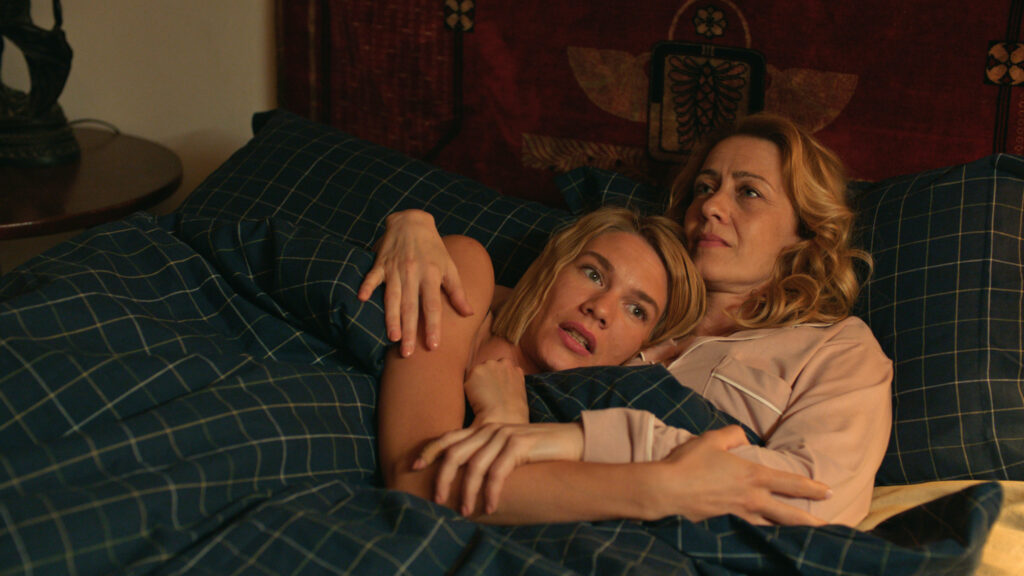 Varga-Járó Sára és Balsai Móni