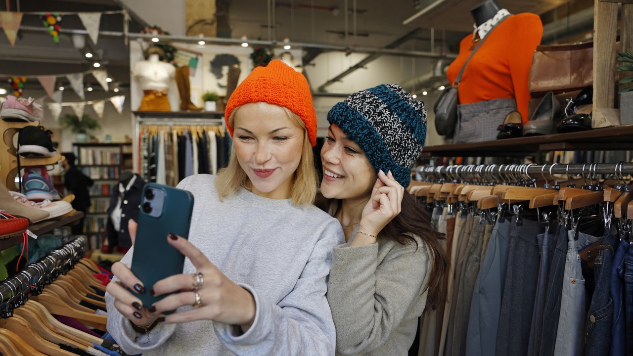 Ez a 3 csillagjegy hajlamos sok mindent vásárolni