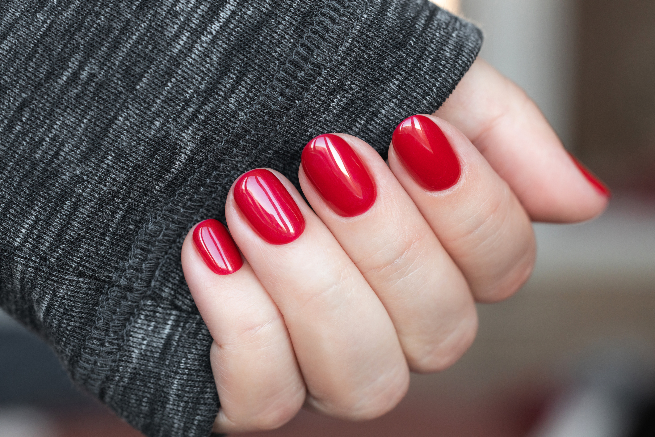 Vörös körmök