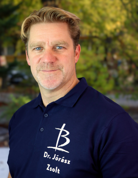 „Nem az a cél, hogy a gyerek mindenáron kész legyen a következő versenyre, hanem hogy egészséges sportoló váljon belőle” – Interjú dr. Jórász Zsolttal a gyermekspecifikus sportegészségügyi ellátásokról