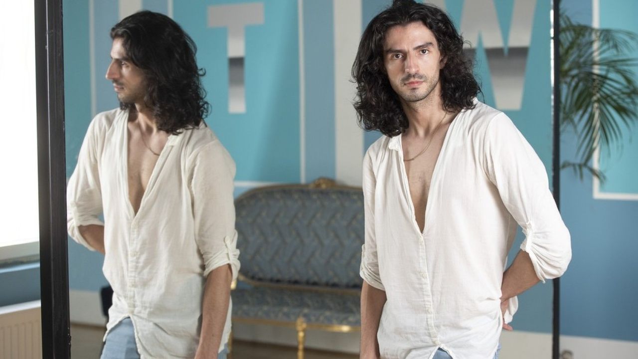 Milliókkal zsarolták meg Andrei Mangrát