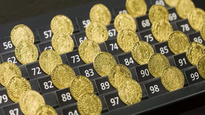 Hatalmas aranykincs került elő egy uborkaföldről, Szabolcs megyében