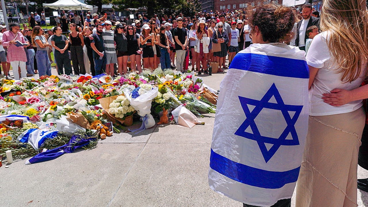 Bondi Beach - fotó: Claudio Galdames Alarcon/Anadolu via Getty Images)