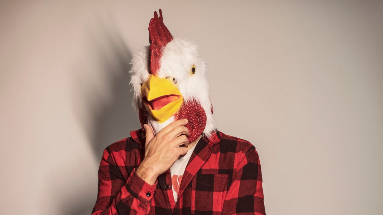 csirkefejű ember, fotó: Getty Images