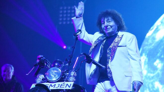 „A lépcső nem akart abba az irányba menni, ahova én mentem” - Demjén Ferenc balesetéről beszélt