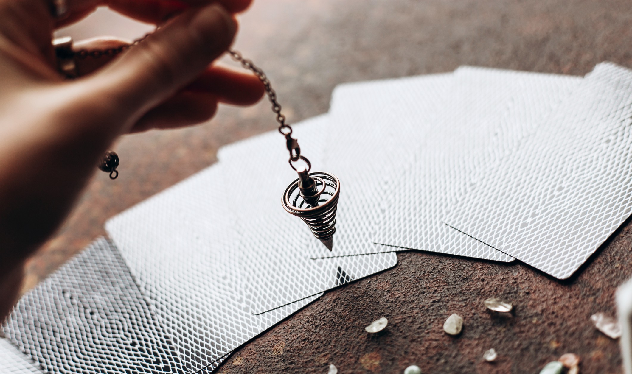 Ez a 3 csillagjegy erős üzenetet kap a Tarot-tól