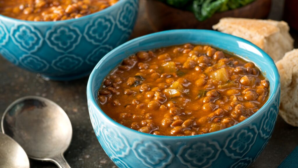 Lencse az újévi asztalon.