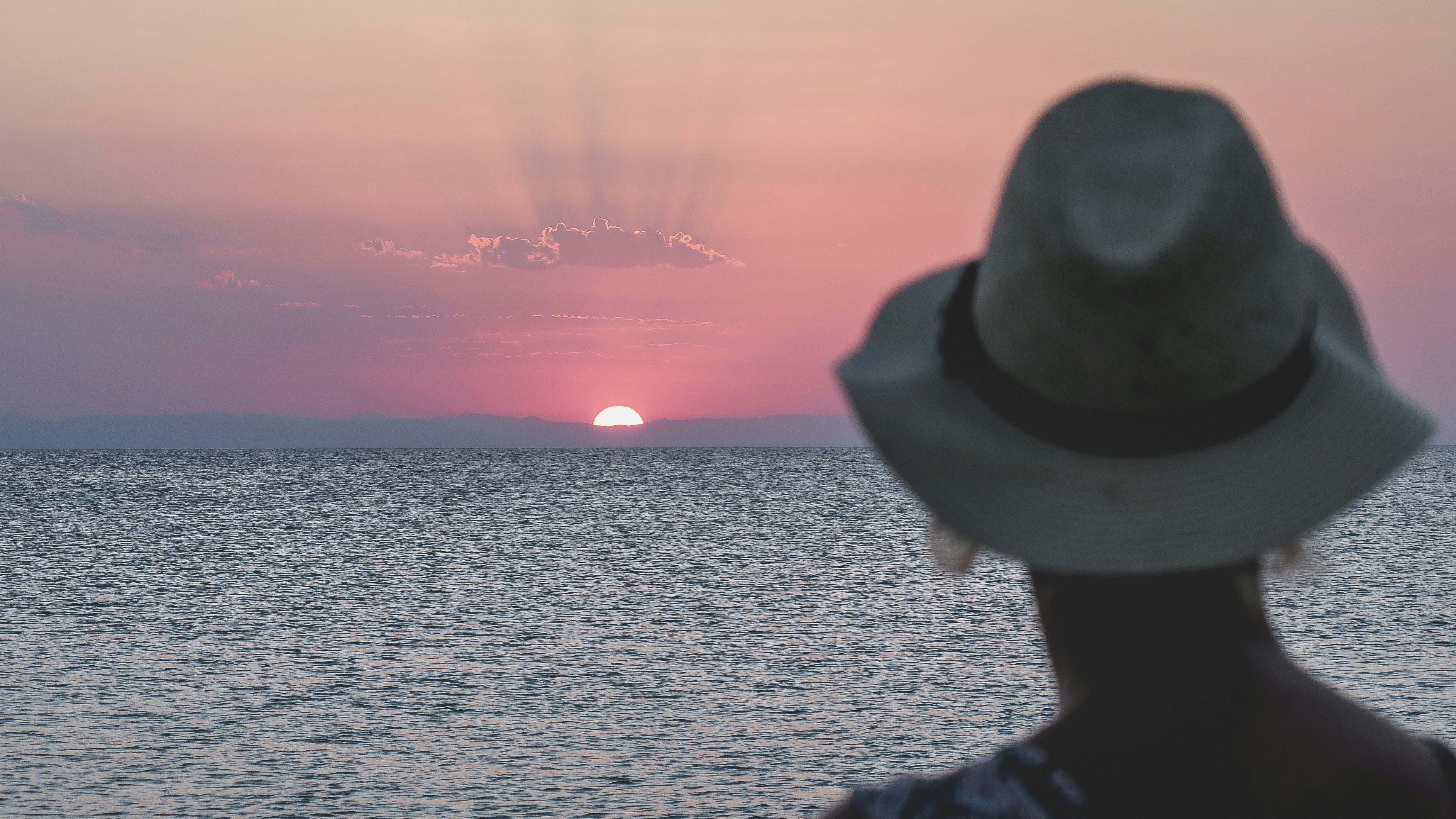 Így pihenhetsz akár 55 napot 2026-ban: kevesebb szabadság kell hozzá, mint hinnéd