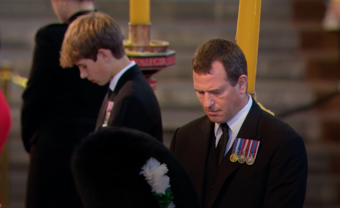 Peter Phillips és Jakab II. Erzsébet virrasztásán.