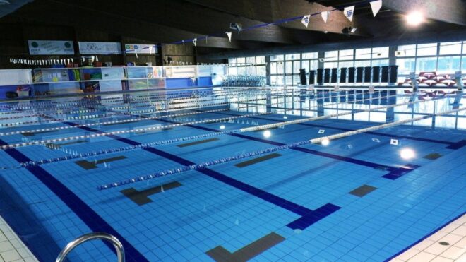 Három éves kisfiút kellett újra éleszteni egy budapesti uszodában