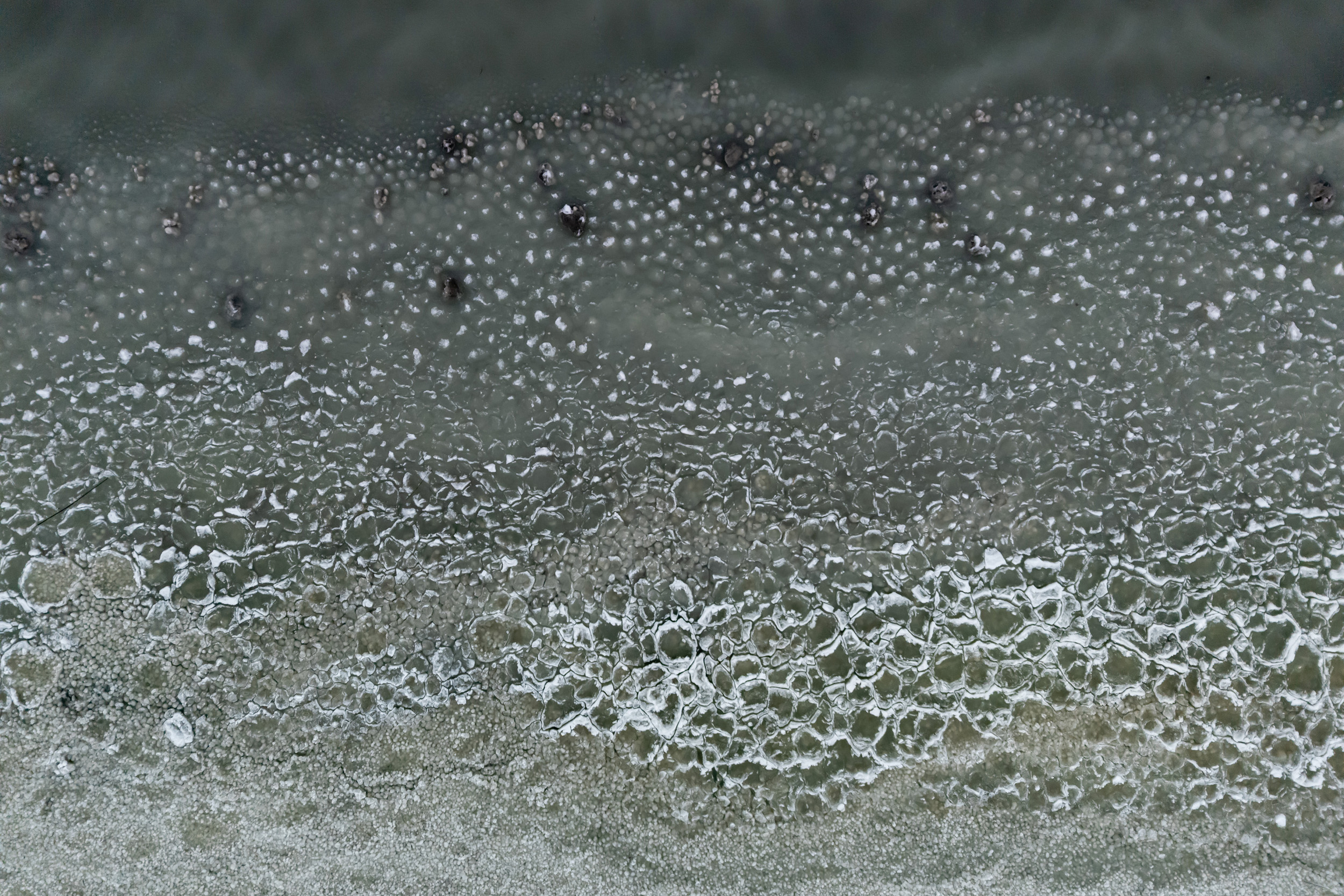 A jegesedő Balaton Siófoknál