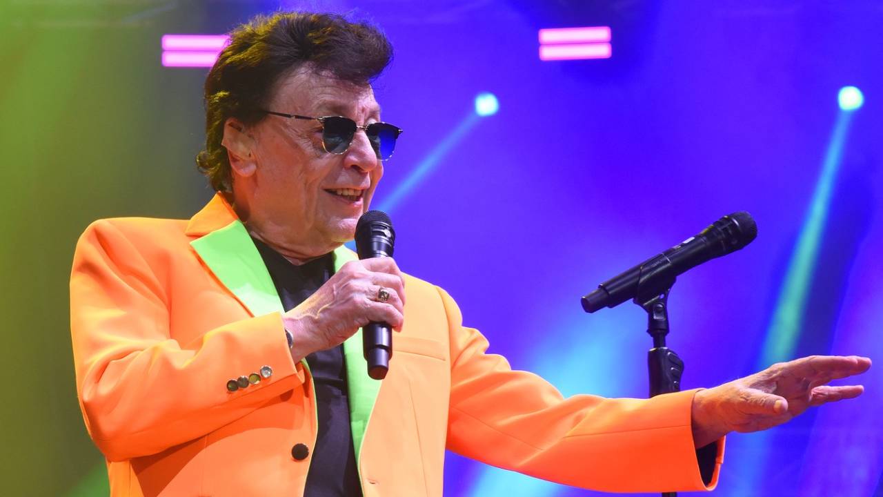 Fenyő Miklós menedzsere megszólalt: eddig nem állhat színpadra az énekes